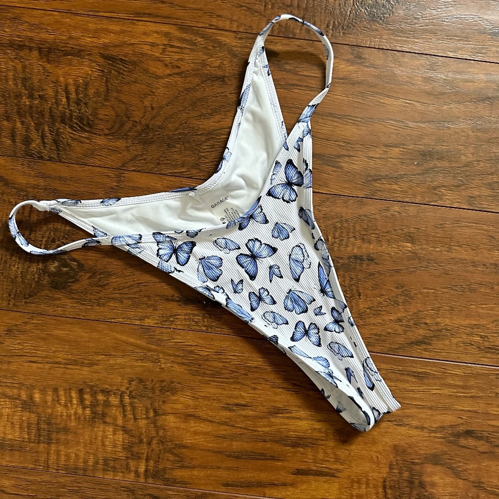 Garage Ibiza Boomerang Cheeky Bikini Bottom in size Small - Picture 2 of 2
